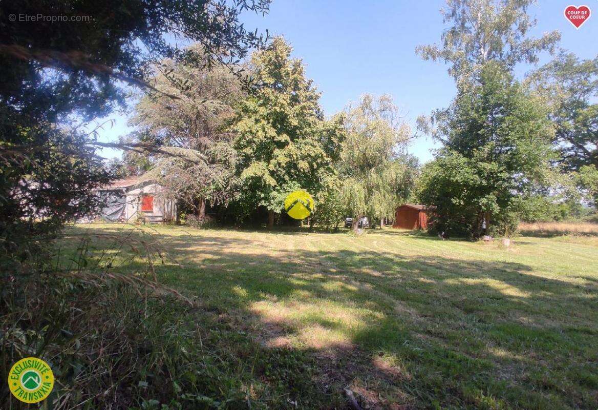 Maison à MONTMARAULT