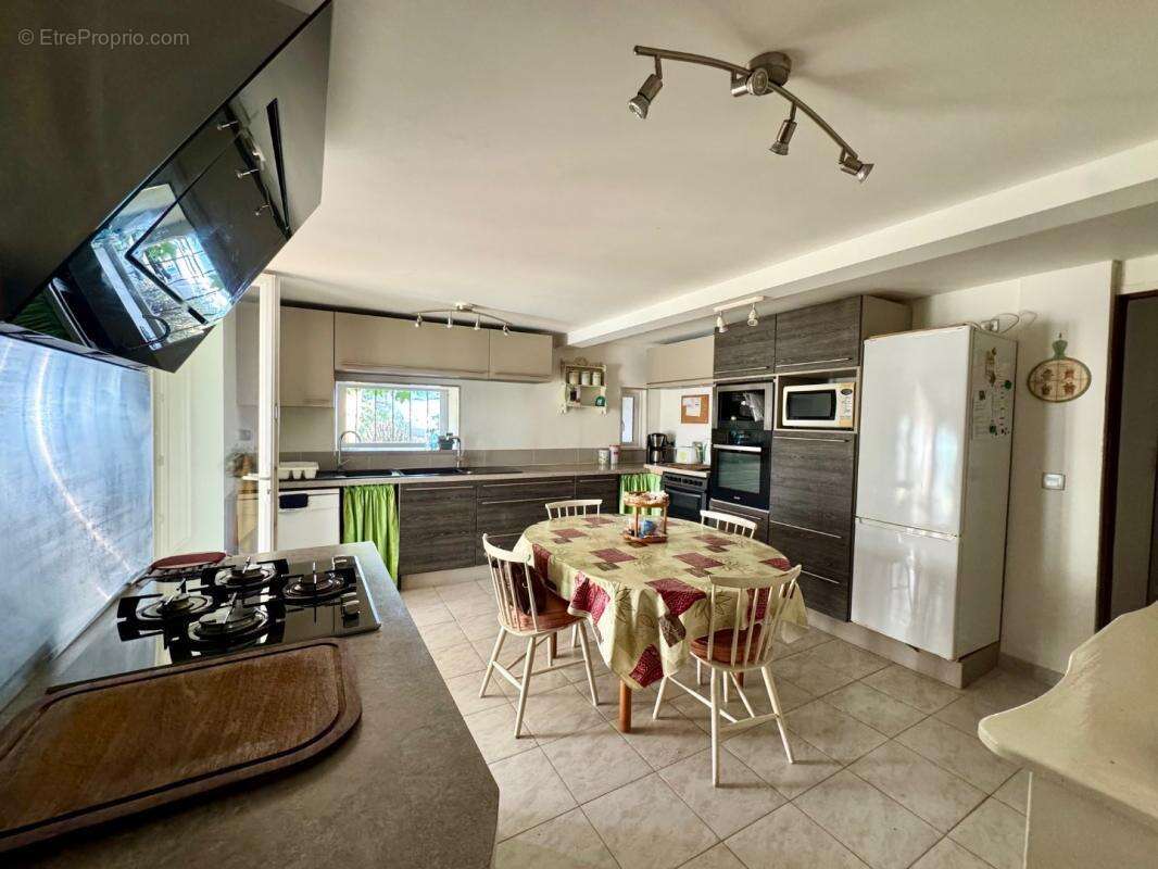 Maison à SAINT-ANTONIN-DE-LACALM