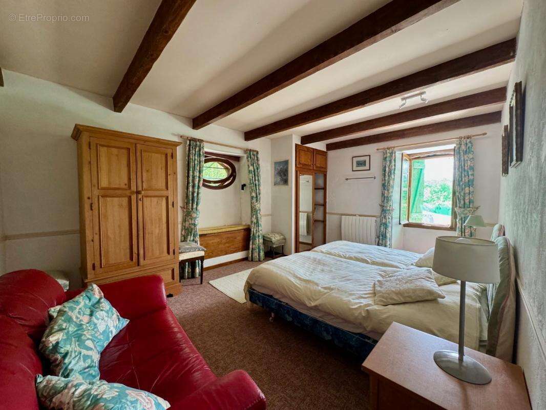 Maison à SAINT-ANTONIN-DE-LACALM