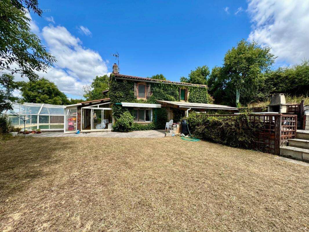 Maison à SAINT-ANTONIN-DE-LACALM