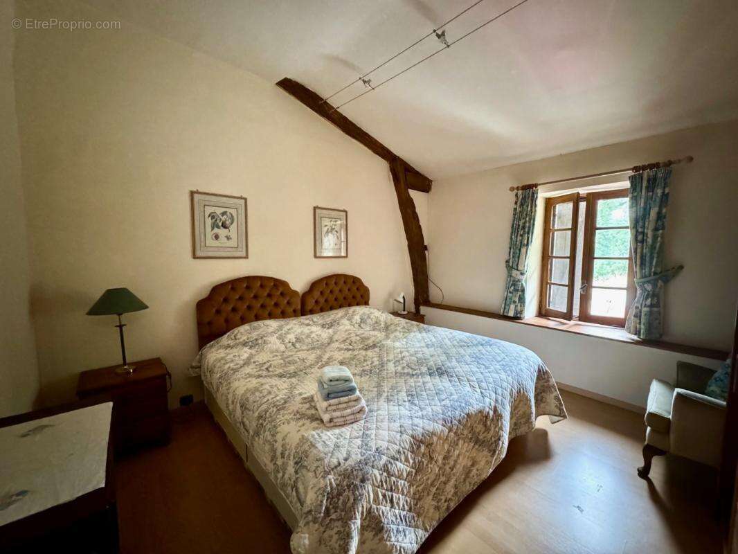 Maison à SAINT-ANTONIN-DE-LACALM