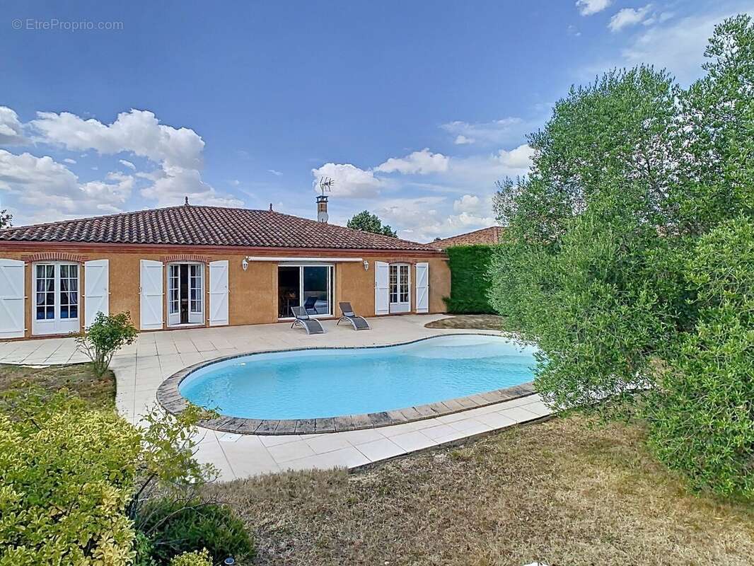 Maison à SAINT-SULPICE