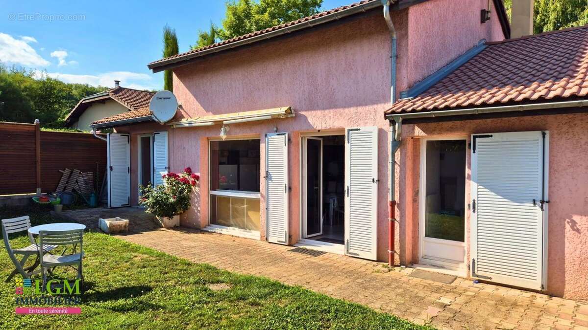 Maison à BELLEGARDE-SUR-VALSERINE