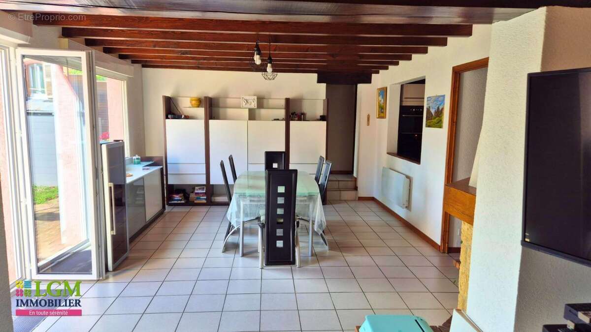 Maison à BELLEGARDE-SUR-VALSERINE