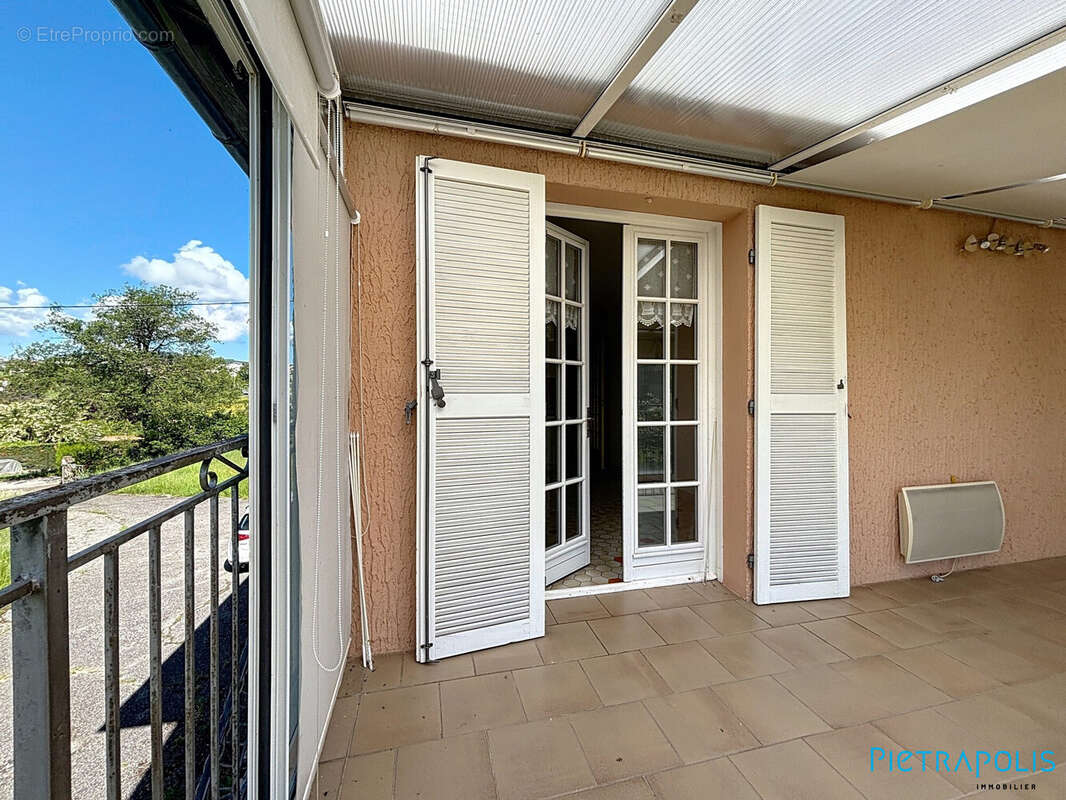 Maison à PONTCHARRA-SUR-TURDINE