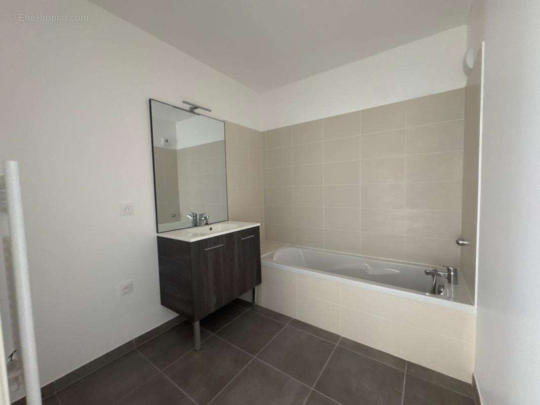 Appartement à PONT-DE-CHERUY