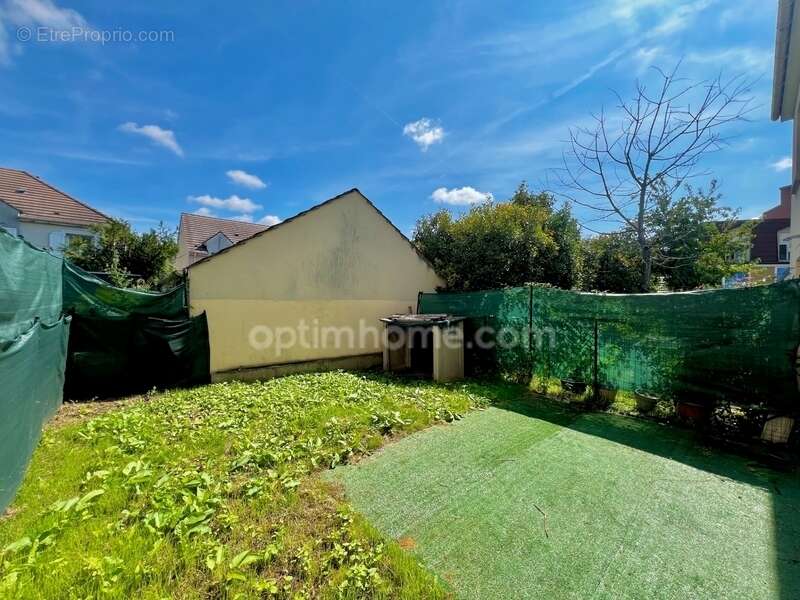 Appartement à LE PLESSIS-BOUCHARD