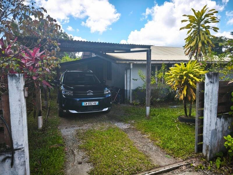 Maison à SAINT-LAURENT-DU-MARONI