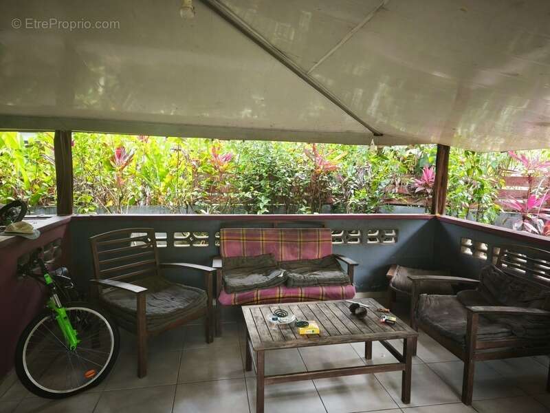 Maison à SAINT-LAURENT-DU-MARONI