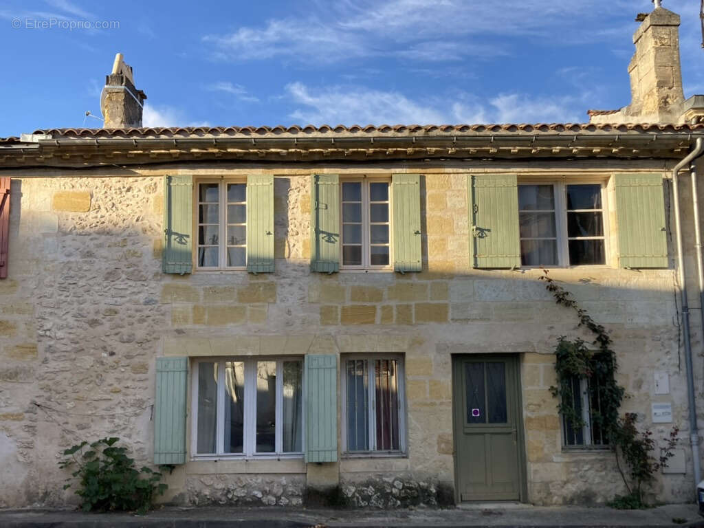 Maison à ISLE-SAINT-GEORGES