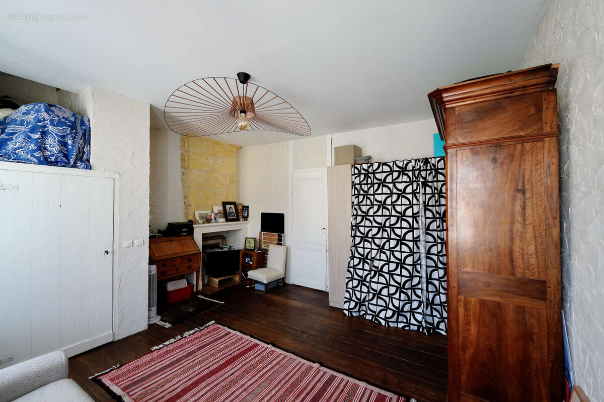 Maison à ISLE-SAINT-GEORGES