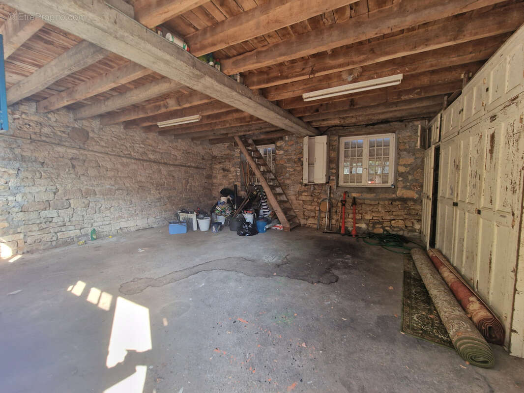 Maison à JUGEALS-NAZARETH