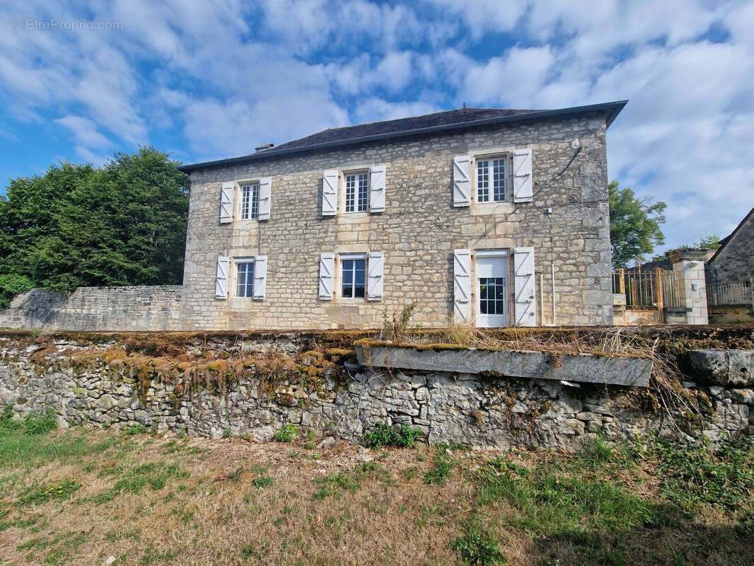 Maison à JUGEALS-NAZARETH