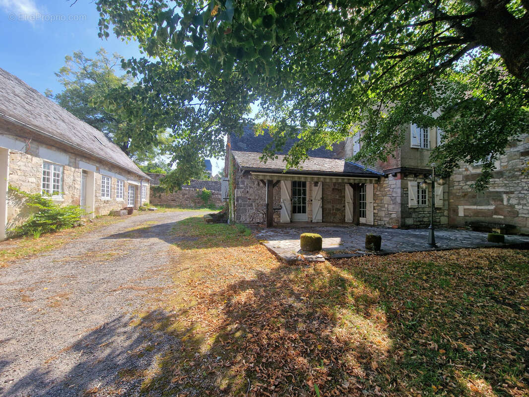 Maison à JUGEALS-NAZARETH