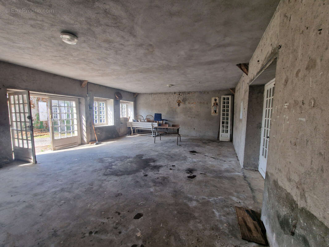 Maison à JUGEALS-NAZARETH