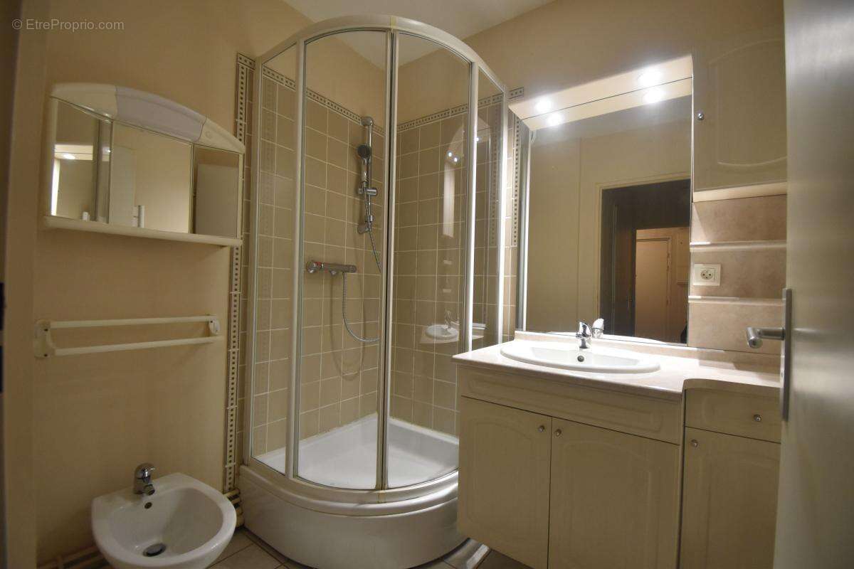 Appartement à COSNE-COURS-SUR-LOIRE