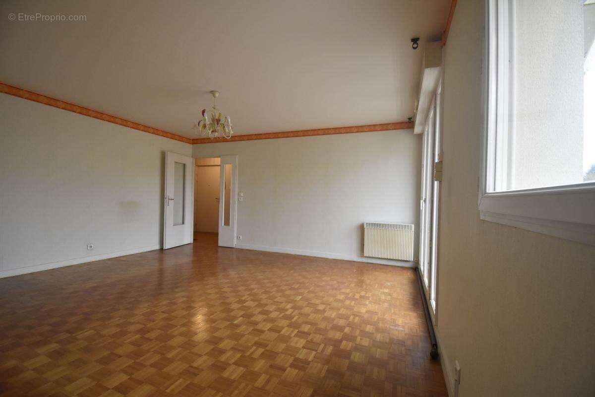 Appartement à COSNE-COURS-SUR-LOIRE