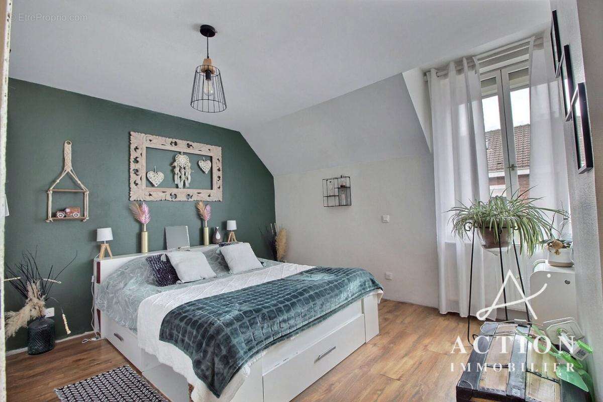 Maison à HELLEMMES-LILLE