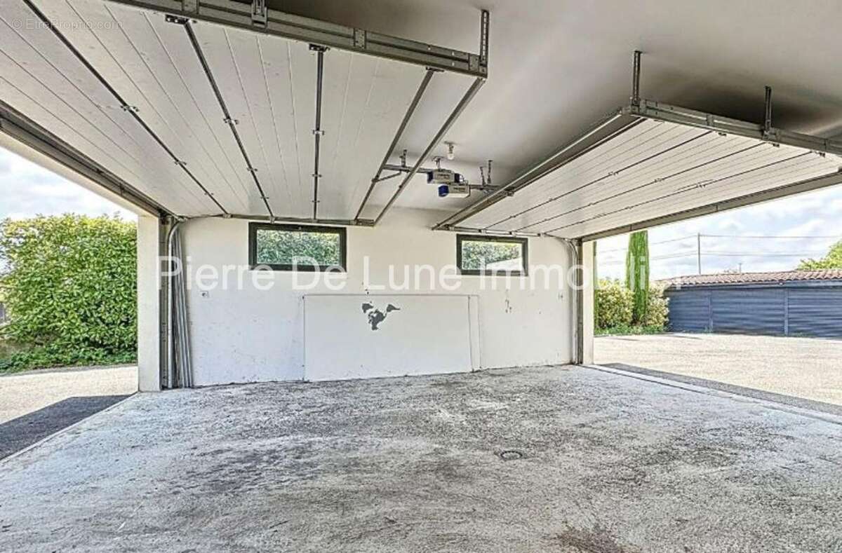 Maison à SAINT-GERMAIN-SUR-L&#039;ARBRESLE