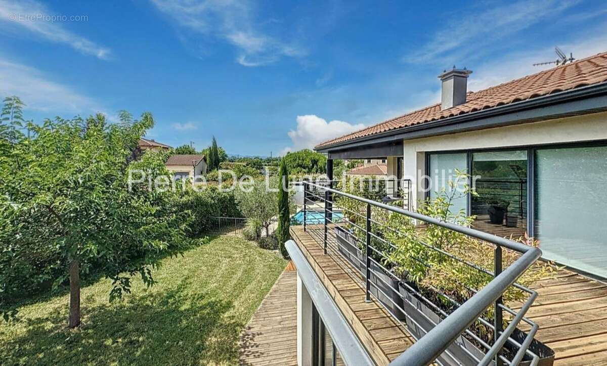 Maison à SAINT-GERMAIN-SUR-L&#039;ARBRESLE