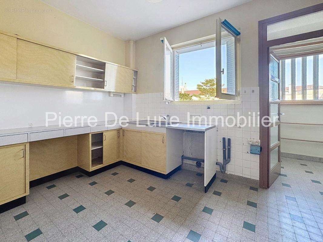 Appartement à LYON-5E