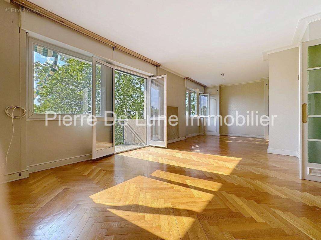Appartement à LYON-5E
