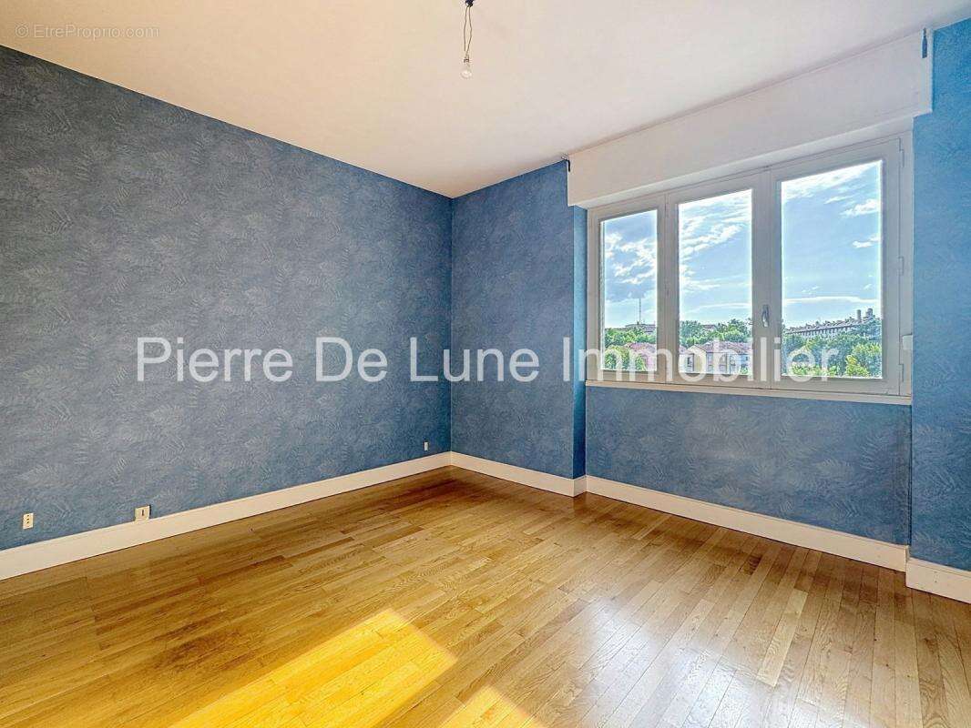 Appartement à LYON-5E