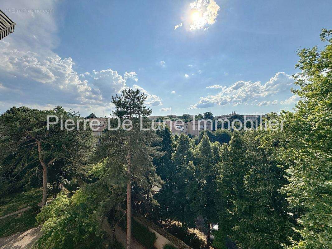 Appartement à LYON-5E