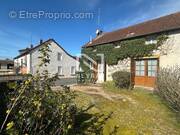 Maison à VITRY-EN-CHAROLLAIS