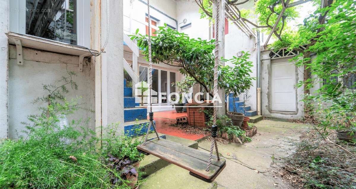 Appartement à PARIS-14E