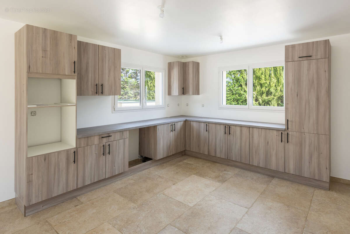 Maison à PUGET-SUR-ARGENS