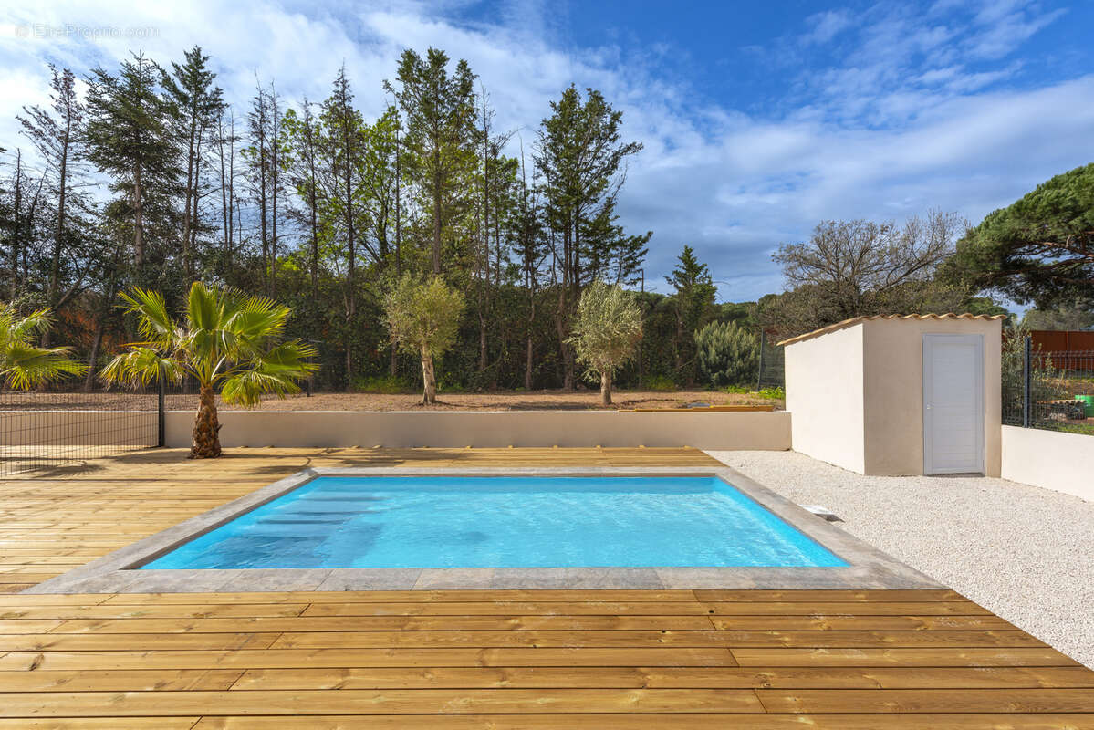 Maison à PUGET-SUR-ARGENS