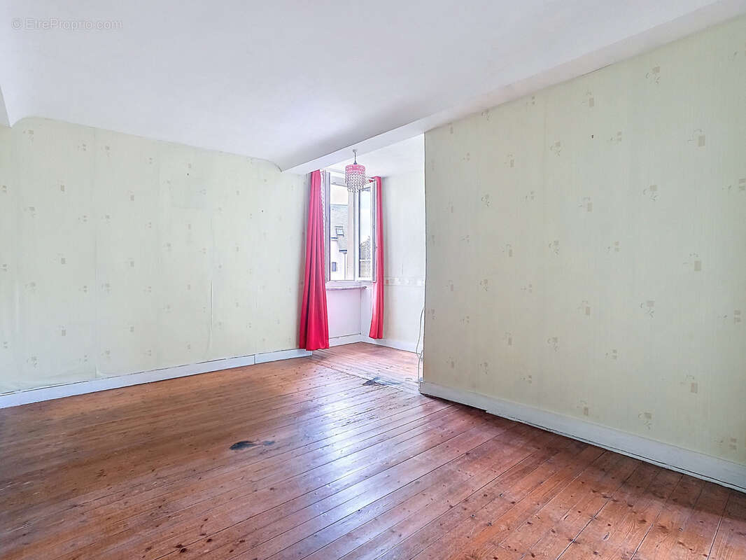 Maison à VILLERS-BOCAGE