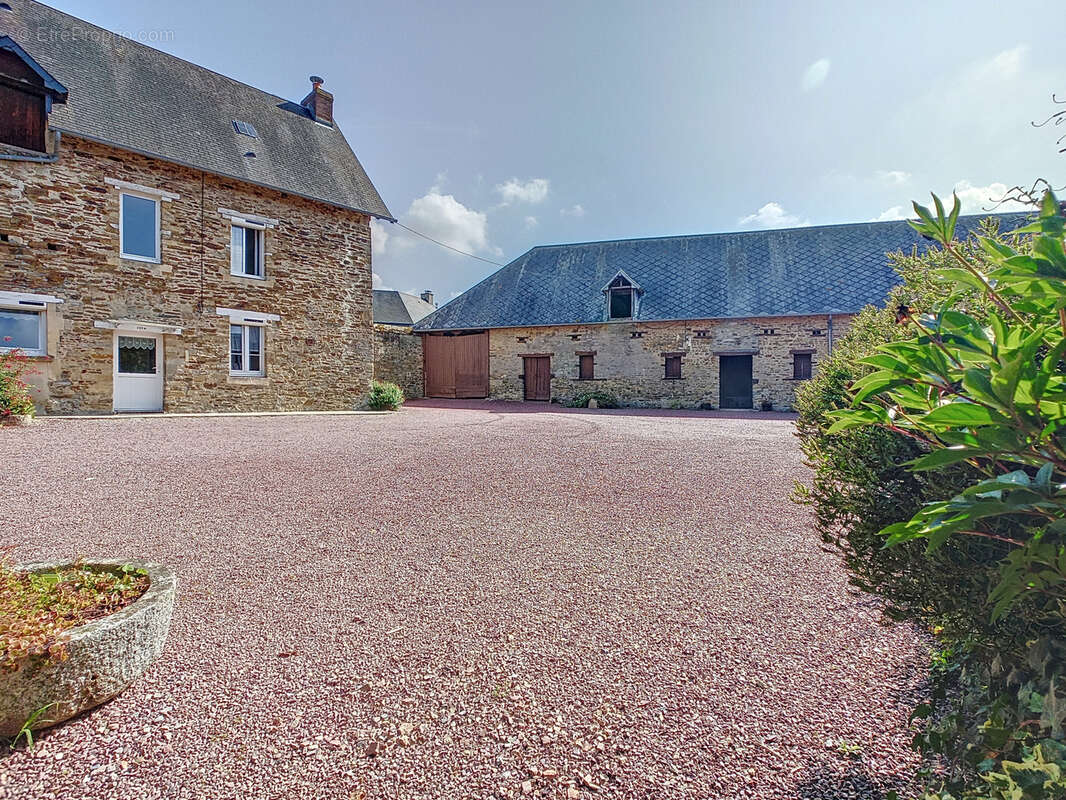 Maison à VILLERS-BOCAGE