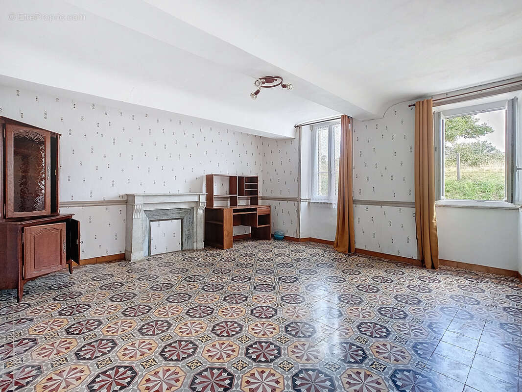 Maison à VILLERS-BOCAGE