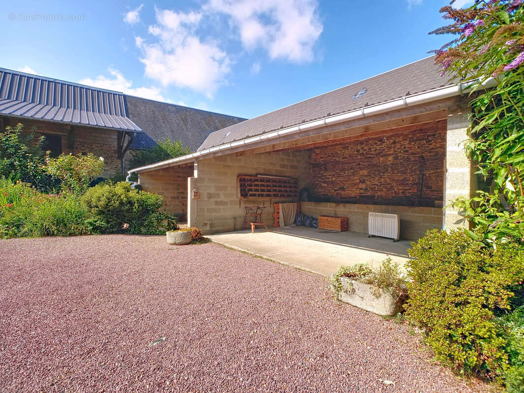 Maison à VILLERS-BOCAGE