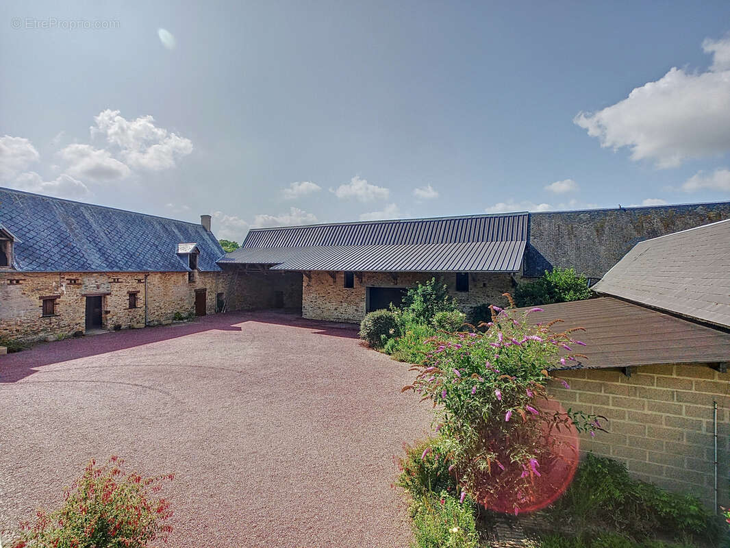 Maison à VILLERS-BOCAGE