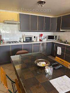 Commerce à GUICHAINVILLE