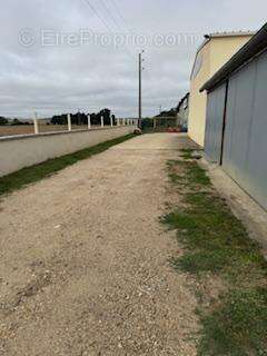 Commerce à GUICHAINVILLE