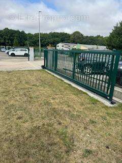 Commerce à GUICHAINVILLE