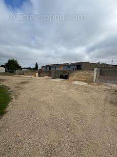 Commerce à GUICHAINVILLE