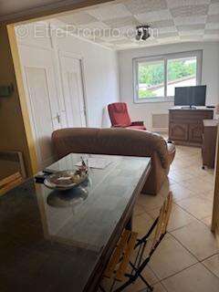 Commerce à GUICHAINVILLE