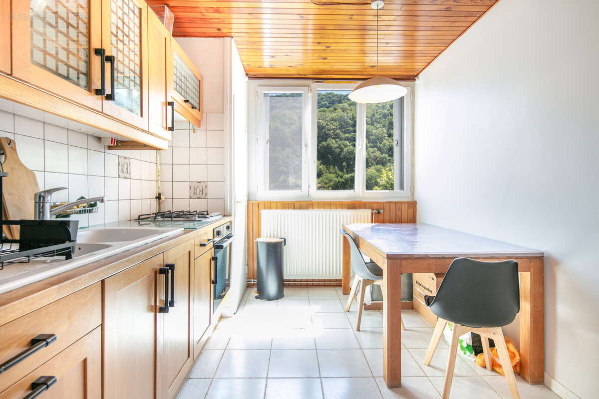 Appartement à SAINT-MARTIN-D&#039;HERES