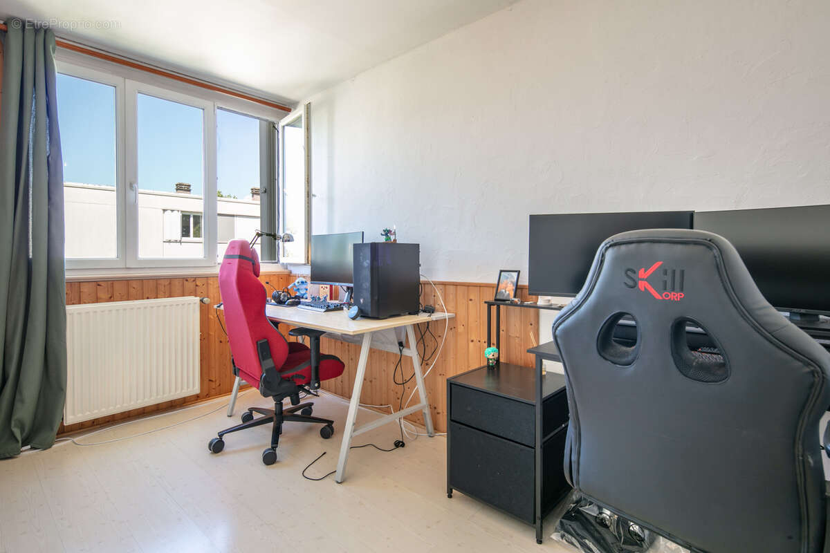 Appartement à SAINT-MARTIN-D&#039;HERES