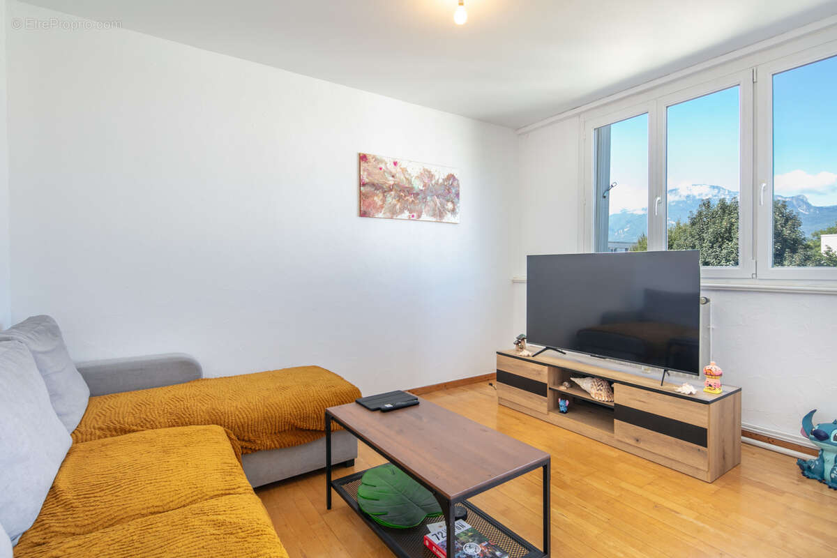 Appartement à SAINT-MARTIN-D&#039;HERES