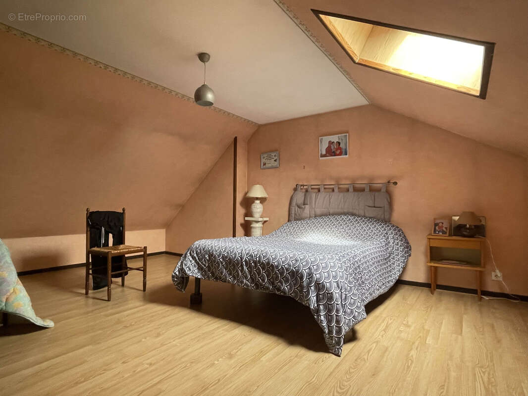 Maison à VILLENEUVE-SUR-ALLIER