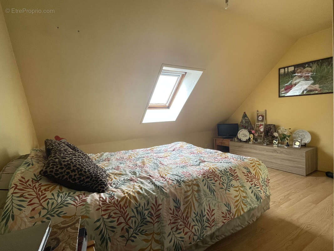 Maison à VILLENEUVE-SUR-ALLIER