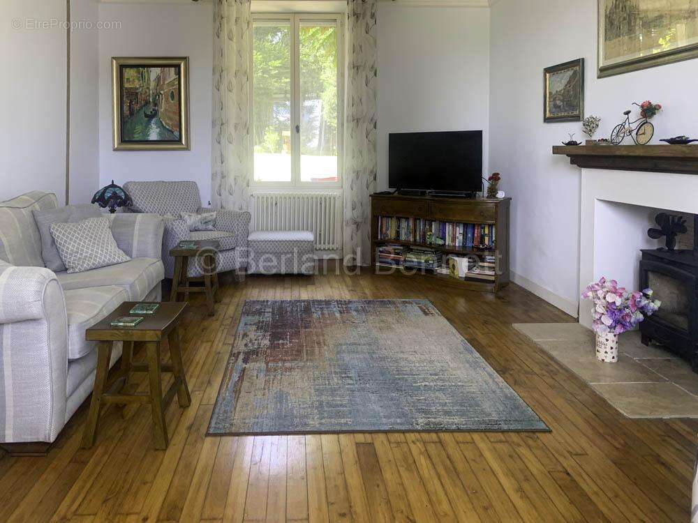 Maison à SAUZE-VAUSSAIS