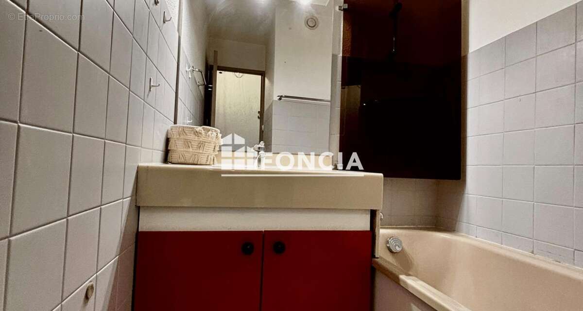 Appartement à SIX-FOURS-LES-PLAGES