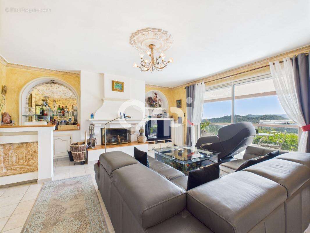 Maison à MONTAUROUX